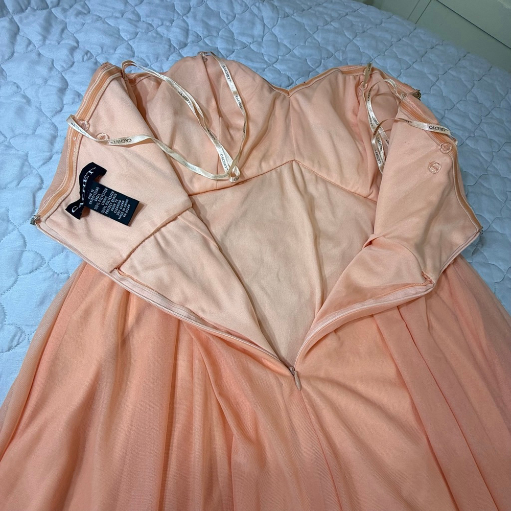 Cachet Peach Formal Beaded Strapless Dress Size 12 - Picture 10 of 10